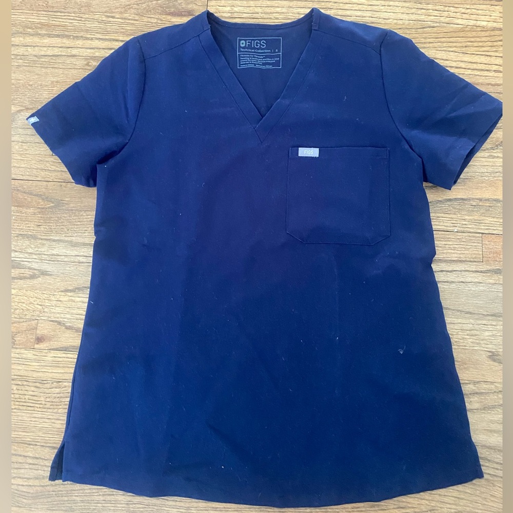 Figs Navy Catarina One-Pocket Scrub Top